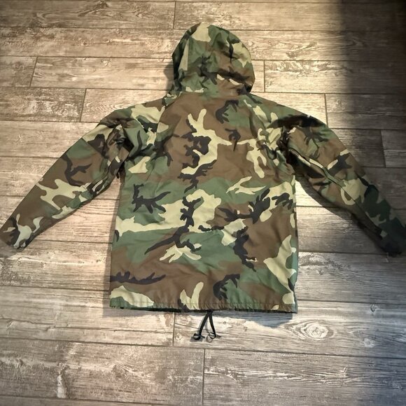 US Military Jacket Woodland Camo Cold Weather Parka Hood Medium Long - Picture 6 of 10